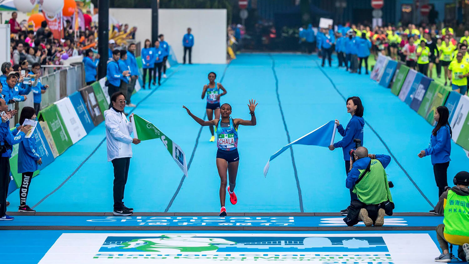 standard-chartered-marathon-oval